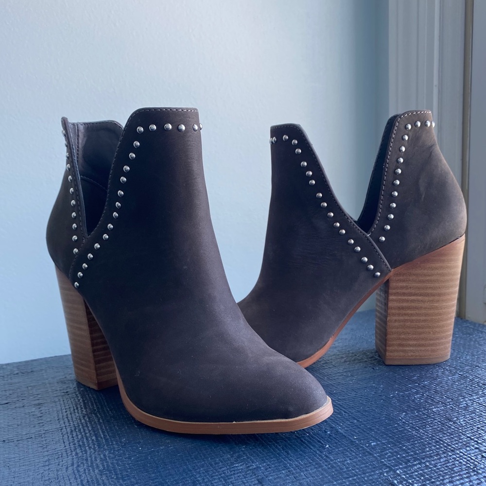 Steve Madden Grey Booties Size 7